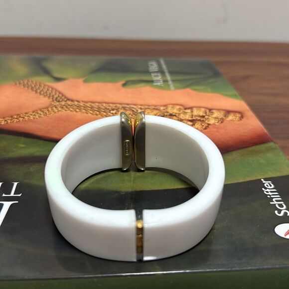 Vintage Monet Signed White Lucite Clamper Bracelet with GoldTone Accent. - Picture 5 of 7